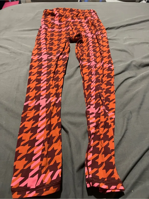 Aerie Houndstooth Print Leggings in Rust & Pink - Image 2