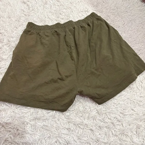 Guess Fleece Pull‎ On Logo Shorts Olive green gold size large - Image 2