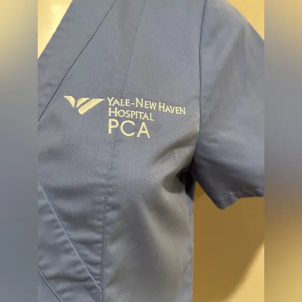 Greys & Anatomy By Barco Yale New Haven Hospital Top PCA Blue Short Sleeves Sz S - Image 5
