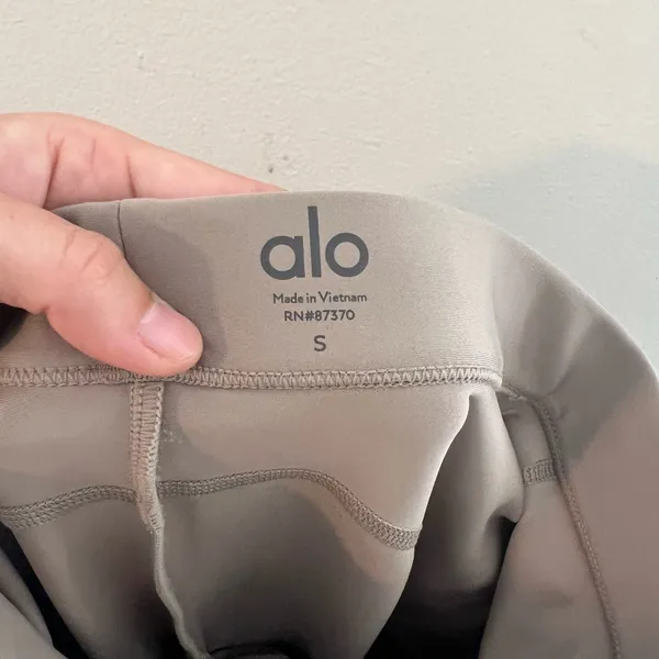 ALO YOGA- High Waist 4 Pocket Utility Legging Taupe Size S - Image 6