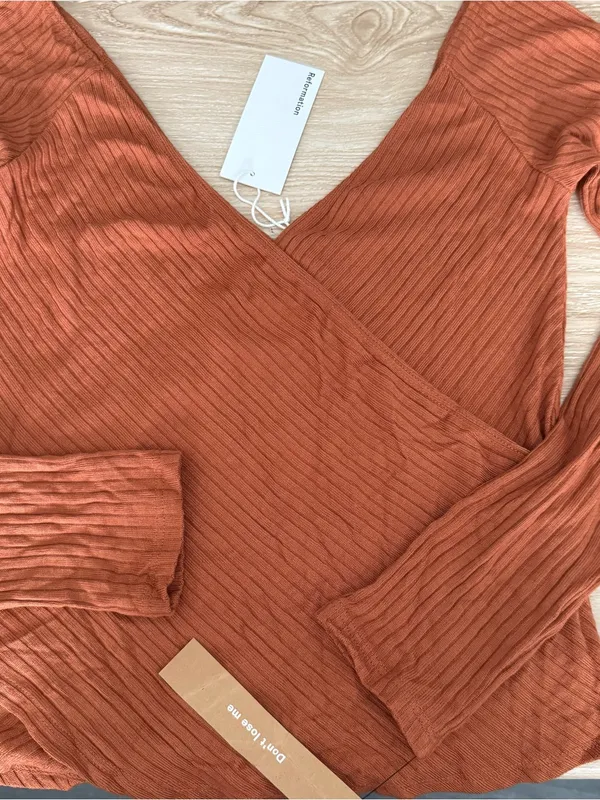 Reformation Large NEW Minnie Top Cider Cinnamon Rib Fitted Surplice Fall Autumn - Image 5