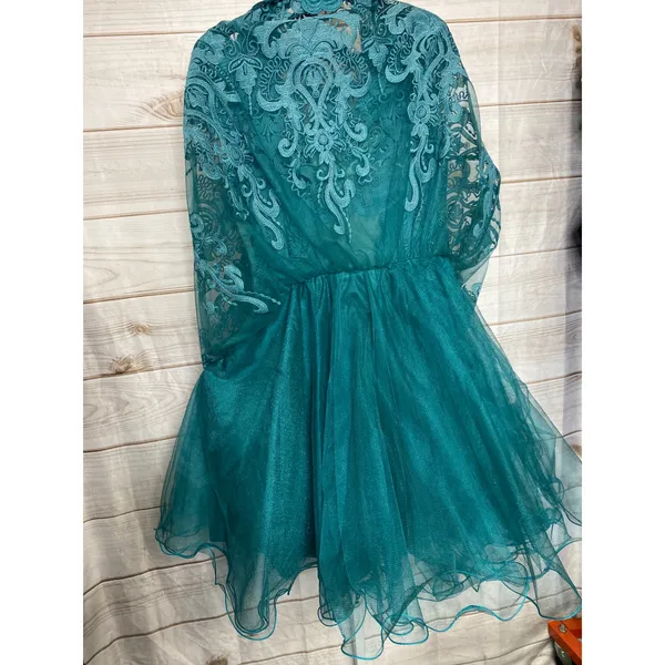 NWT Chi Chi London Teal Green Knee Length Sheath Cocktail Dress XS - Image 5