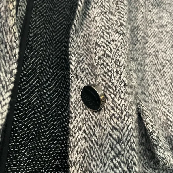 Zara Gray Button-Up Shirt - Image 4
