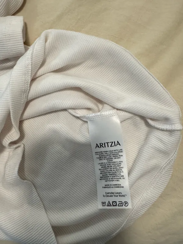 Aritzia ribbed square neck long sleeve top - Image 4
