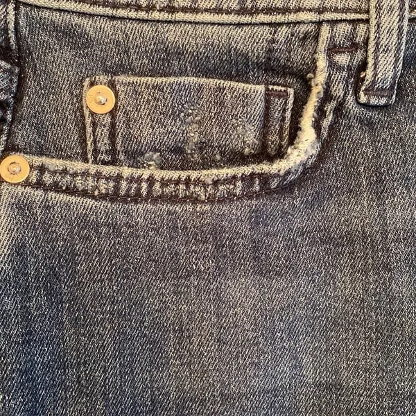 Anthropologie Pilcro and the Letterpress slim boyfriend denim jean shorts size 27 - Image 6