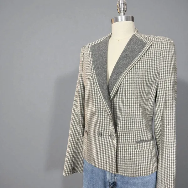 Vintage 90s Cropped Wool Blend Grey & Cream Pointed Lapel Gingham Check Blazer - Image 3