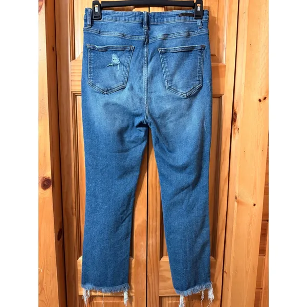 Risen Jeans Womens Size 31/13 Distressed High Rise Straight Leg Raw Hem thrashed - Image 4