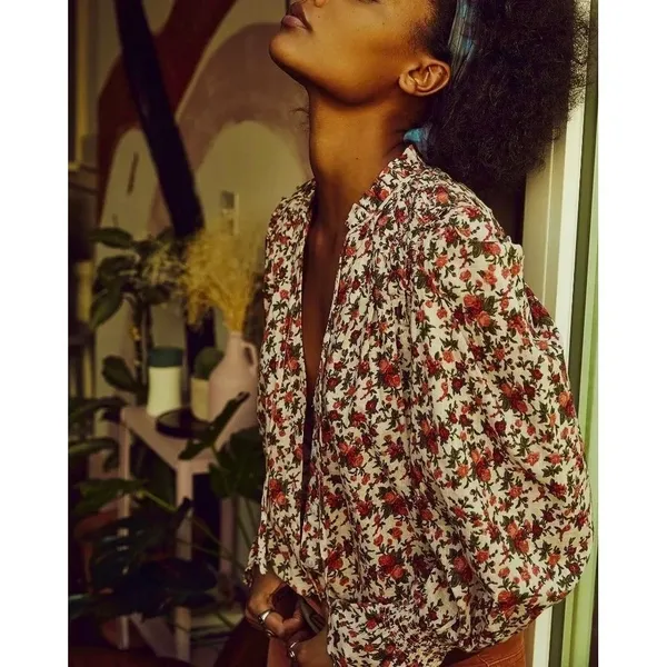 FREE PEOPLE Meant To‎ Be Blouse Floral Vintage Combo Ruffled Smocked Small - Image 5