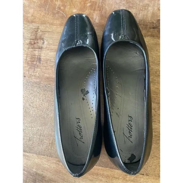Trotters DORIS Round Toe Business Slip On Loafer Patent Leather 8M - Image 5