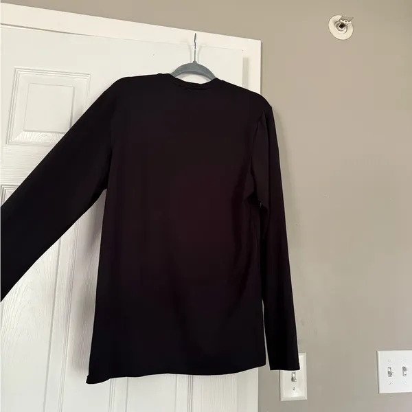 Gymshark Long Sleeve Black Workout Top - Image 7