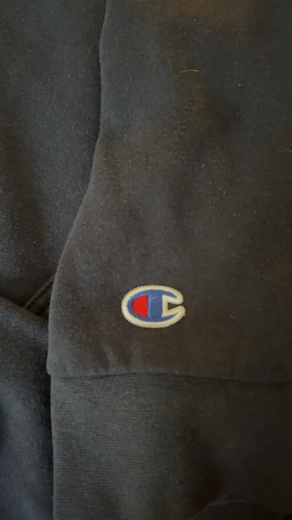 Champion UNC Chapel Hill Sweatshirt - Image 3