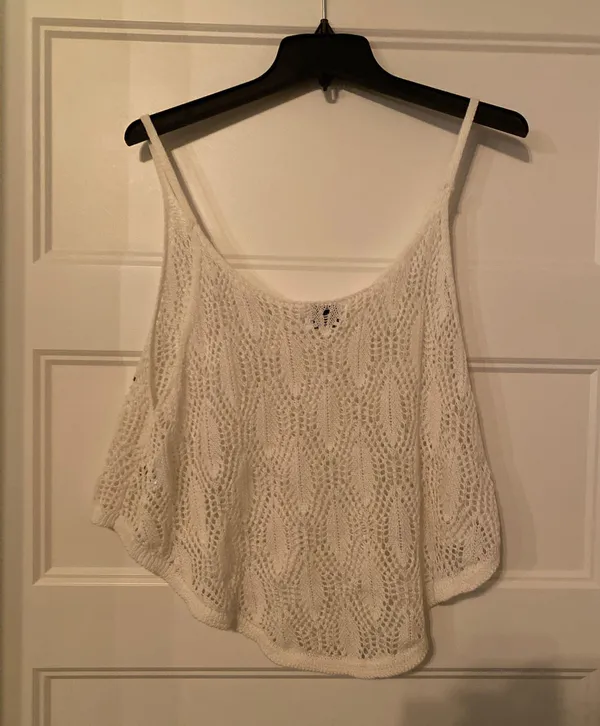 White Lace Tank Super Cute Like New - Image 2
