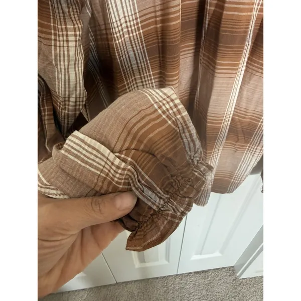 Blu Pepper Pullover Collared Top Faux Button Front Brown Plaid Size S - Image 4