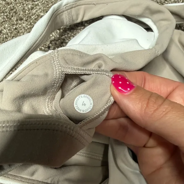 Lululemon Align Tank Top Women Size 4 White Excellent Reversible Nulu Cropped - Image 3