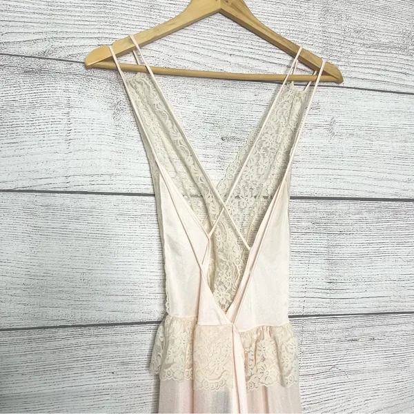 Vintage Sheer Cream Lace & Pink Satin V-Neck Lingerie Dressing Gown Size Medium - Image 6