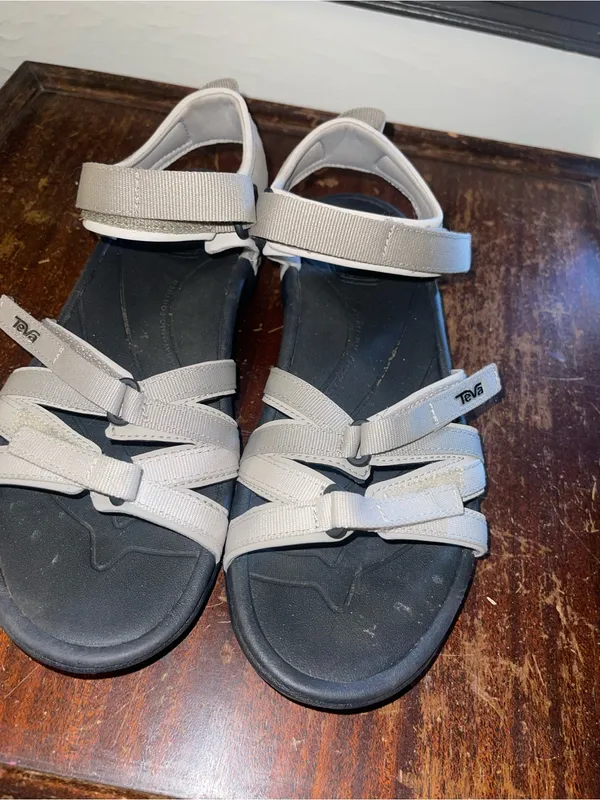Teva Gray Strappy Outdoor Sandals with Black Footbed - US 8 - Image 3