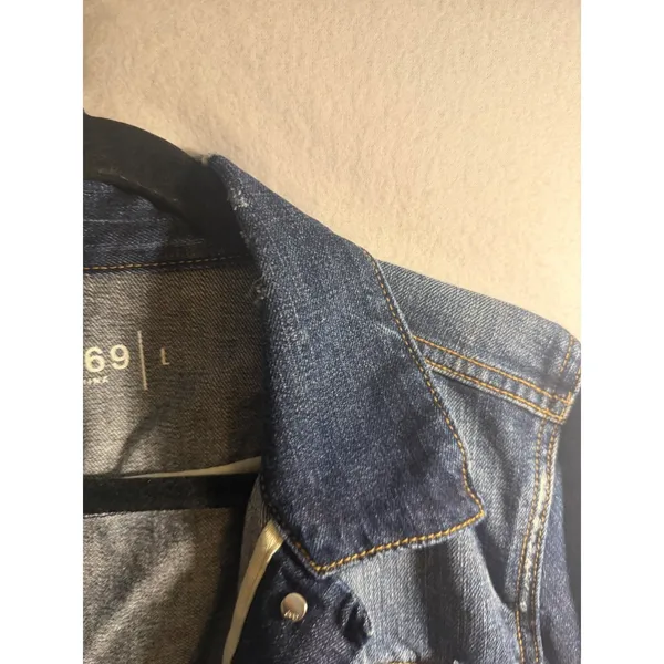 Gap 1969 Women's Denim Jean Jacket Size Large Distressed Trucker - Image 6