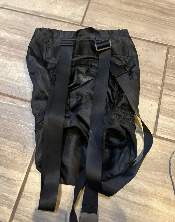 Victoria Secret Pink Backpack! No :( - Image 3