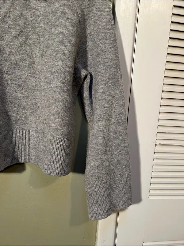 H&M Women's Sz Small Gray Melange Wool-Blend Mock-Turtleneck Sweater Wide Sleeve - Image 5