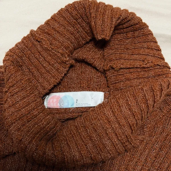 Free People Beach Turtleneck Sweater Womens‎ Small Brown Rust Beachy - Image 3