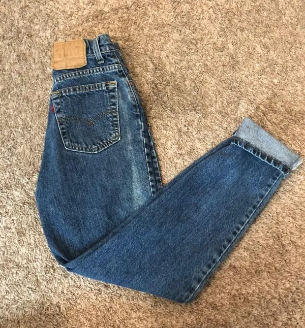 Vintage High Waisted mom Jeans - Image 5