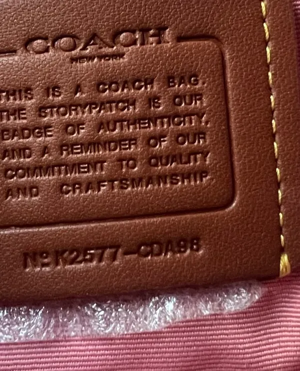 Coach Teri Shoulder Bag In Signature Leather With Heart Charm With Matching Wristlet - Image 4