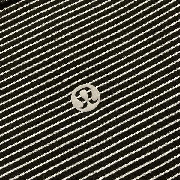 LULULEMON Swiftly Tech Short Sleeve Crew T-Shirt 6 Hyper Stripe Black Like New - Image 9