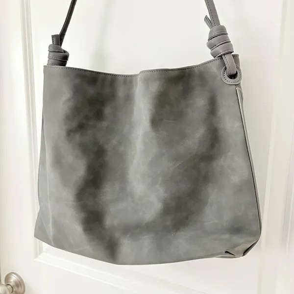 8 OTHER REASONS Betsy Slouch Tote - Image 4
