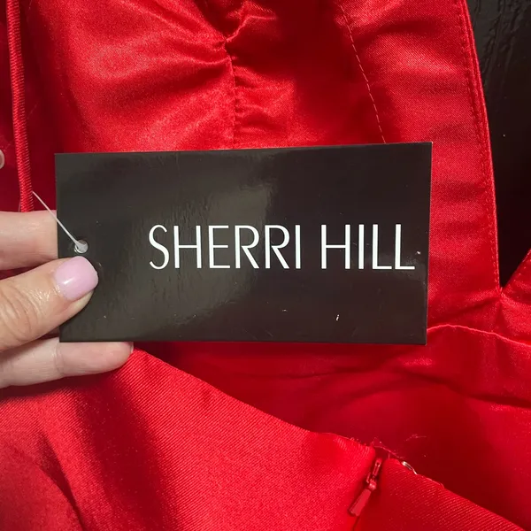 NWT Sherri Hill 52378 Satin cocktail Dress with V-neck bodice Red size‎ 12 $298 - Image 8
