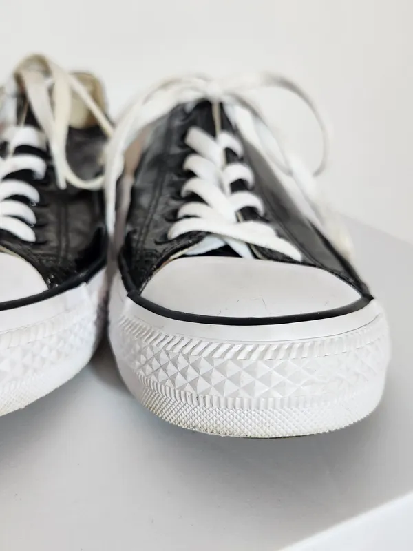 Converse Black Glitter Sparkle Sneakers Size 9.5 - Image 3