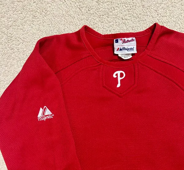 Philadelphia Phillies Majestic Therma Base Thermal Fleece Sweater, Med - Image 3