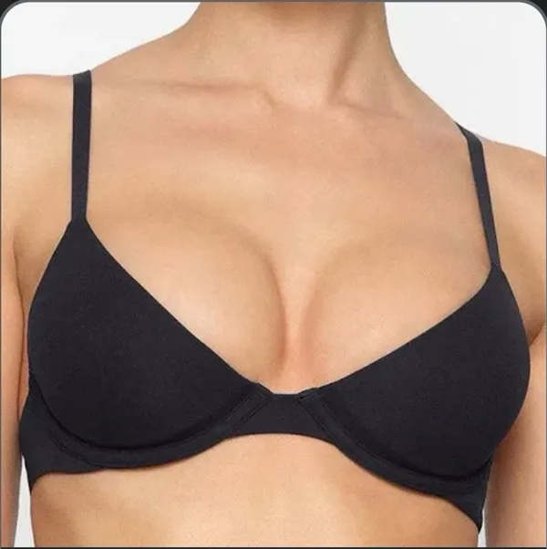 SKIMS Plunge Bra - Image 5