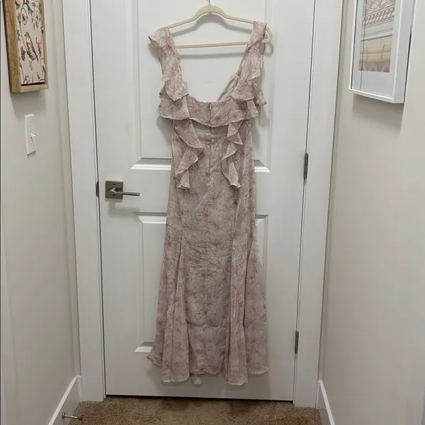 NWT Storia ruffle maxi dress featuring a floral print. Floral Ruffle Dress - Image 5