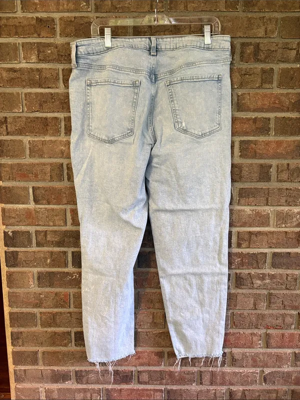 Old Navy Light Wash Women’s High-Rise Button Fly Jeans - Light Blue - Image 3