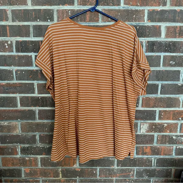 Burnt Orange & White Striped Old Navy Tee - Image 4