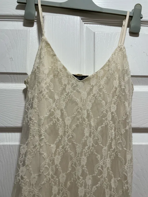 Lace beige cream dress - Image 3