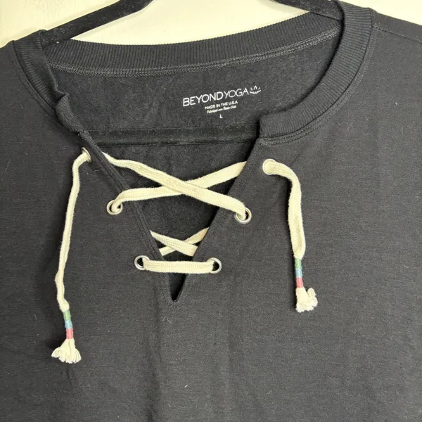 Beyond Yoga Black Lace Up Long‎ Sleeve Sweatshirt Top L Activewear - Image 4