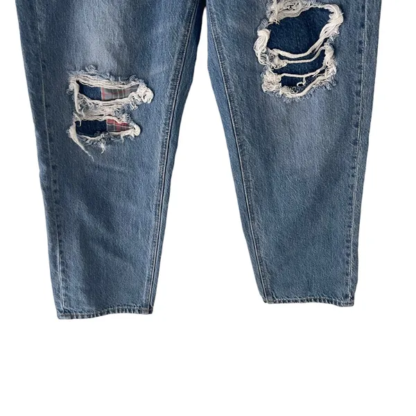 American Eagle Women's Size 8 Mom Plaid Patch‎ Distressed Straight Jeans - Image 3