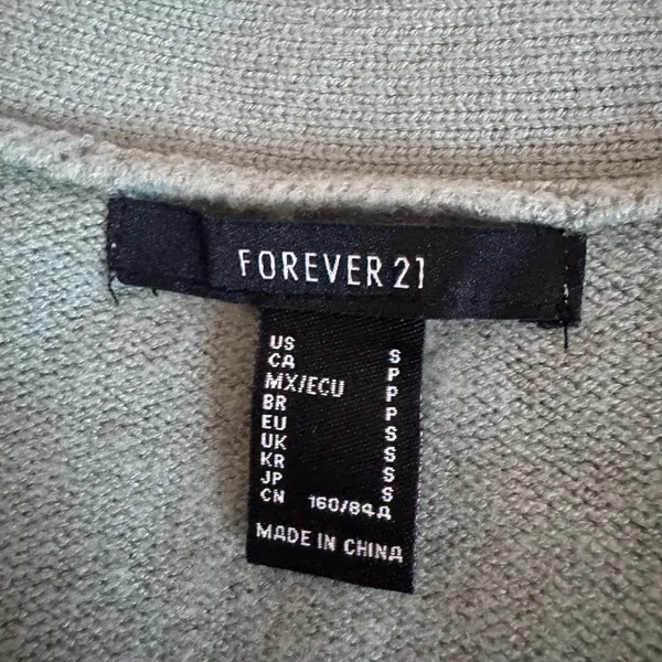 Forever 21 Sage Green V-Neck Button Cardigan Sweater Size Small - Image 4