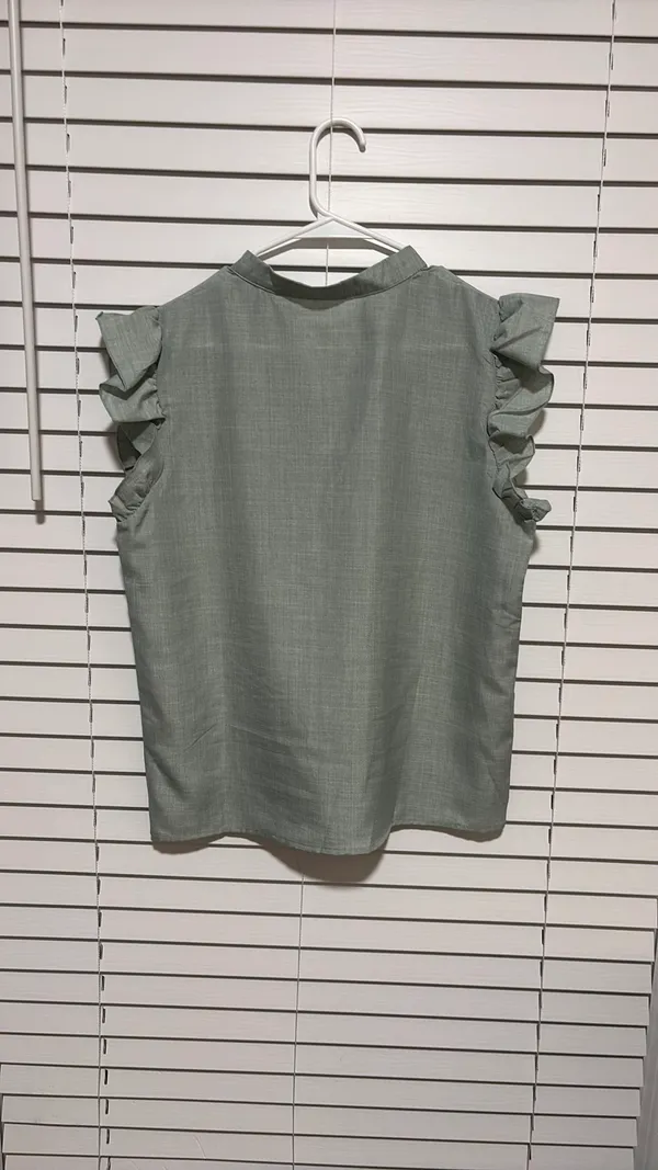 Interview Top Green Size L - Image 2