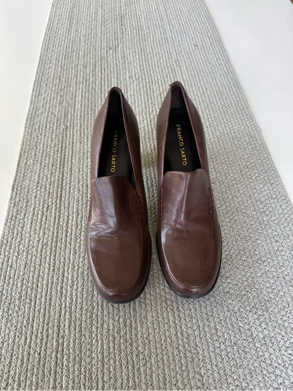 Franco Sarto Brown Leather 90s Minimalist Block Heel Loafers Size 8 - Image 10