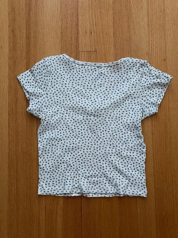 Brandy Melville White and Blue Floral T-Shirt One Size - Image 2