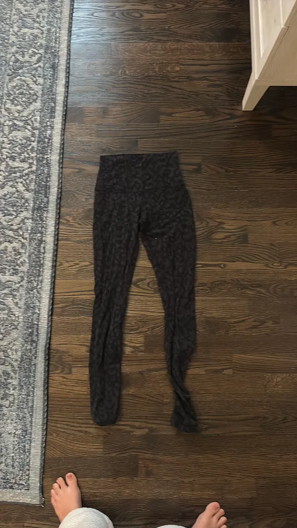 Cheetah Lululemon Leggings Align 28" - Image 3