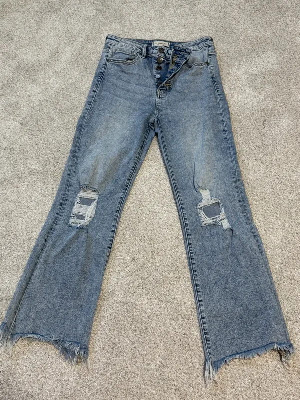 Harper Heritage Boutique Kick Crop Jeans - Image 4