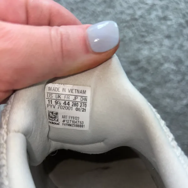 Adidas Ultraboost - Image 5