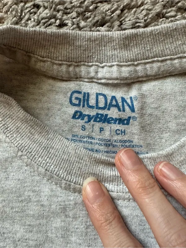 Gildan Gray Short Sleeve Tee with Pink Breast Cancer Ribbon Graphic - Image 4