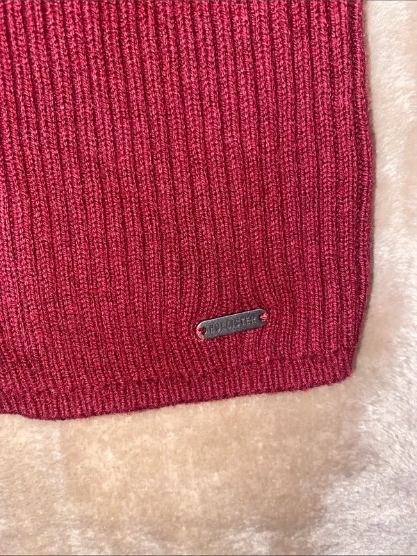 Hollister Burgundy Ribbed Off-Shoulder Sweater with Striped Cuffs - Image 3