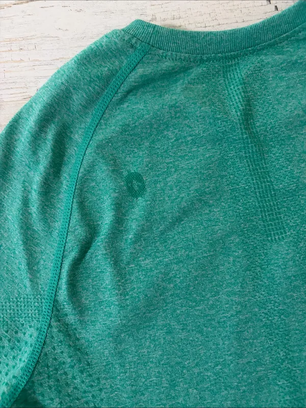 Figs Teal Teal Seamless Underscrub Top Size XS - Image 6