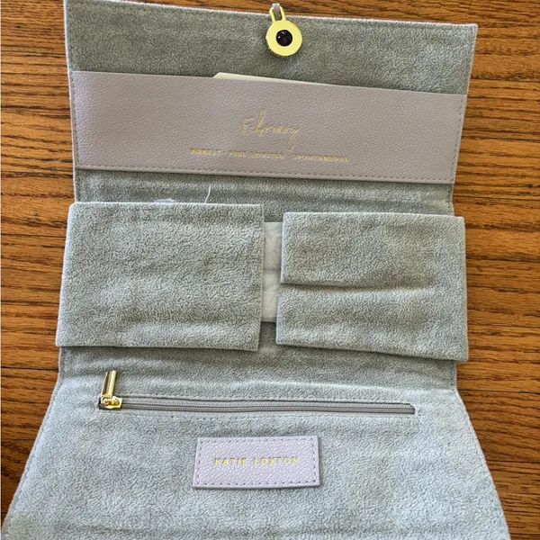 Katie loxton Jewellery Roll in off white - Image 2