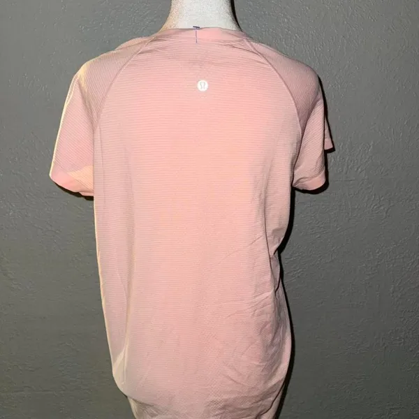 Lululemon NWOT Strawberry Milkshake Swiftly Tech Size‎ 12 - Image 2